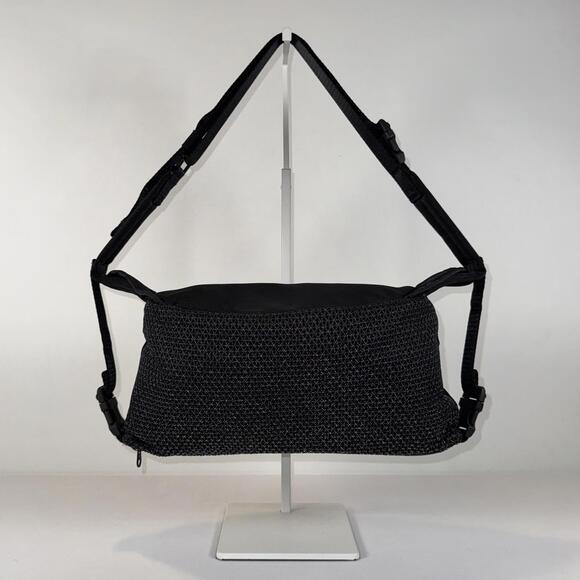 Lululemon Black All Hours Belt Bag - Picture 2 of 6